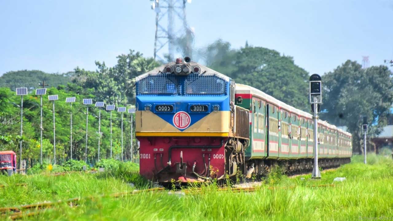 ট্রেনের টিকিটে বাসে ভ্রমণ করতে পারবেন যাত্রীরা