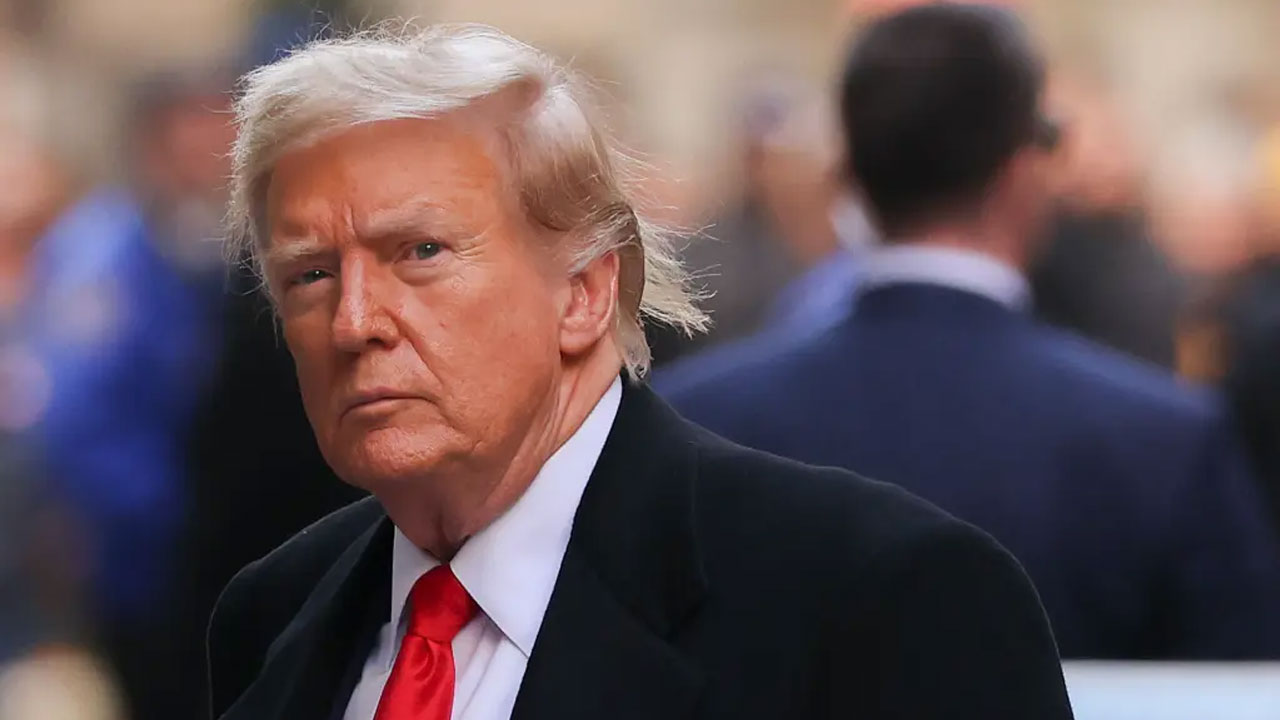 ক্ষমতা নিয়েই নির্বাহী আদেশের ঝড় তোলার প্রতিশ্রুতি ট্রাম্পের