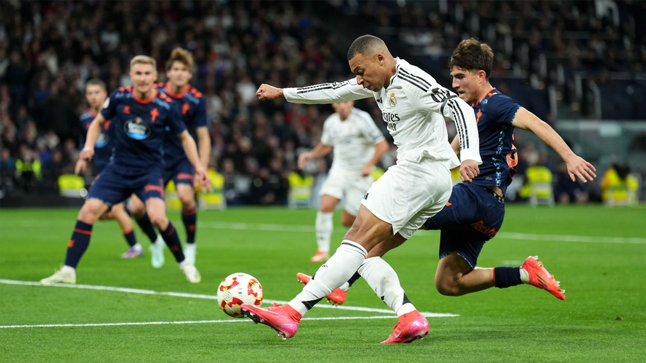 ৭ গোলের ম্যাচে রিয়ালের জয়