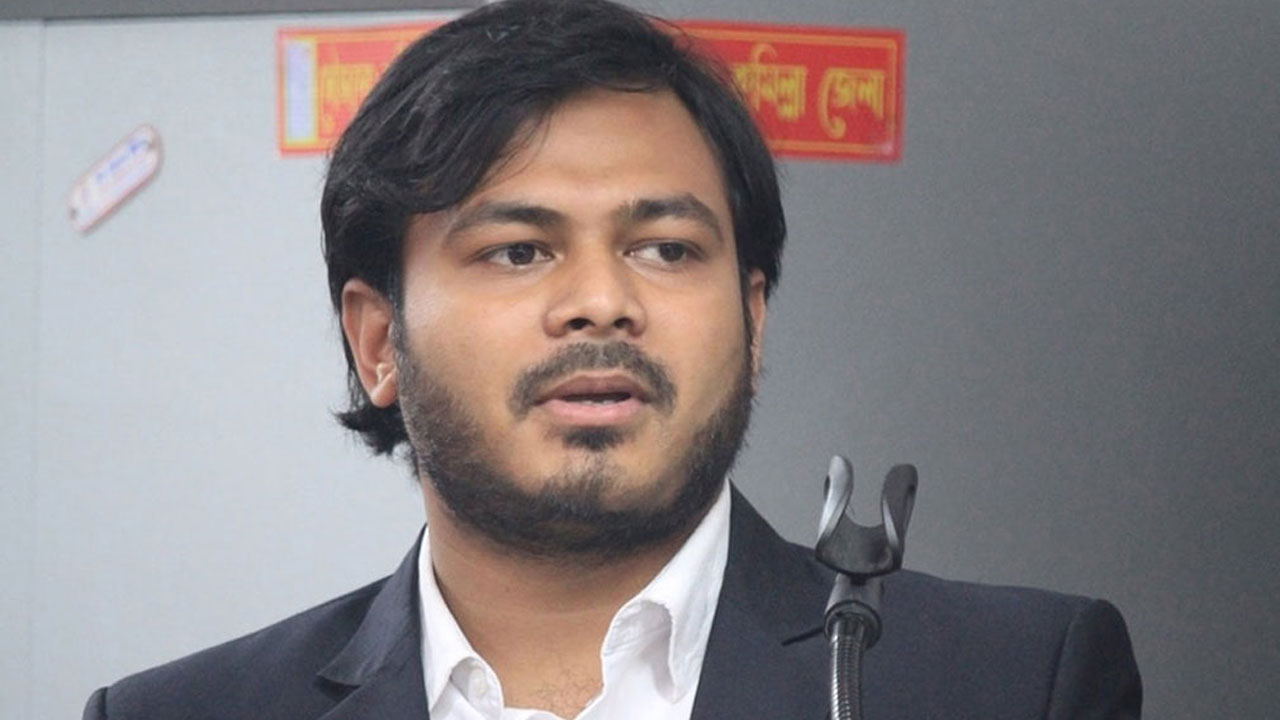 একই ব্যক্তি তিনটি গুরুত্বপূর্ণ পদে থাকায় বিকল্প নেতৃত্ব তৈরি হয় না