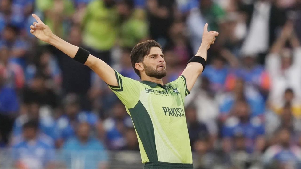 আফ্রিদিকে ফেরাল পাকিস্তান, সুযোগ পেলেন না বাবর-রিজওয়ান