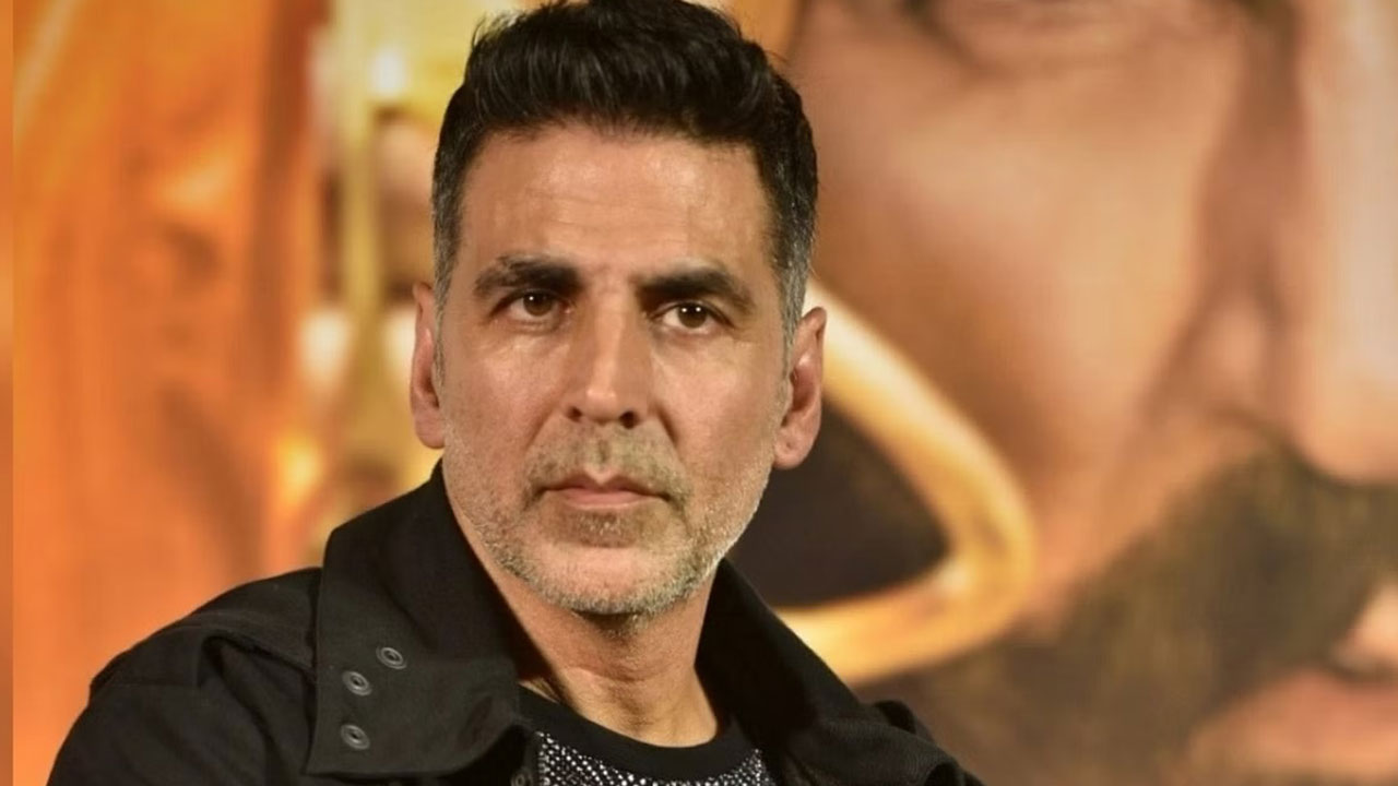 শুটিংয়ে অঘটন, ৬৫০ স্টান্টম্যানের দায়িত্ব নিলেন অক্ষয়