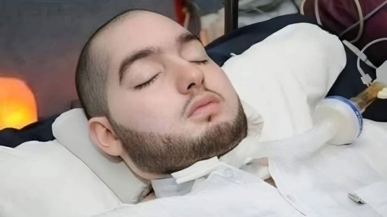 ২০ বছর কোমায় থাকার পর মারা গেলেন সৌদি আরবের ‘ঘুমন্ত প্রিন্স’ আলওয়ালিদ