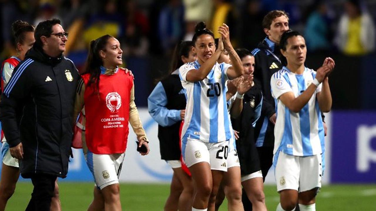 ইকুয়েডরকে উড়িয়ে কোপা আমেরিকার সেমিফাইনালে আর্জেন্টিনা