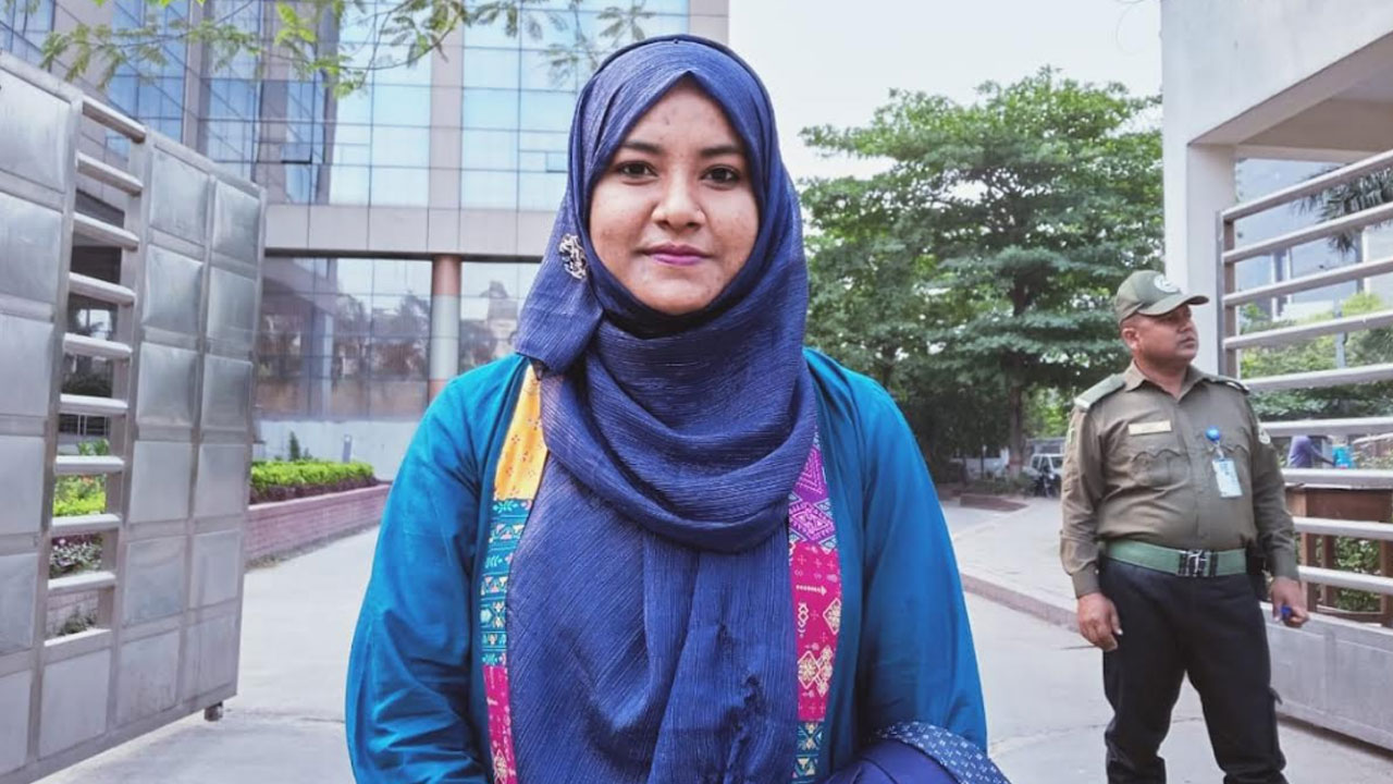 ছয়বারের চেষ্টায় অবশেষে সফল আরিফা, সংসার সামলে হলেন বিসিএস ক্যাডার