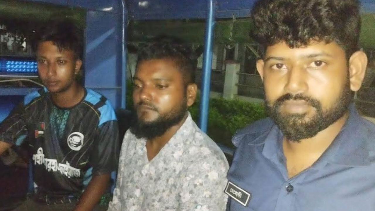 খাগড়াছড়িতে স্কুলছাত্রীকে সংঘবদ্ধ ধর্ষণ, আটক ৪