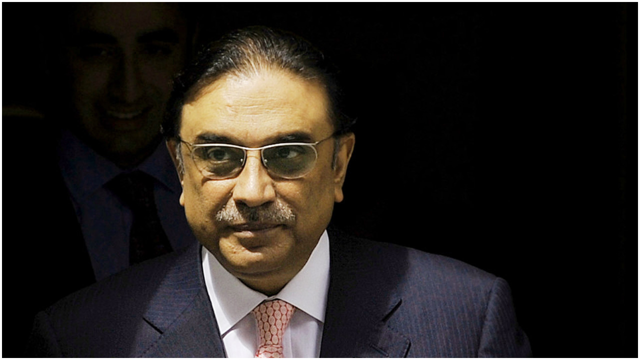 পাকিস্তানের প্রেসিডেন্টের পদত্যাগের গুঞ্জন, অস্বীকার সরকারের