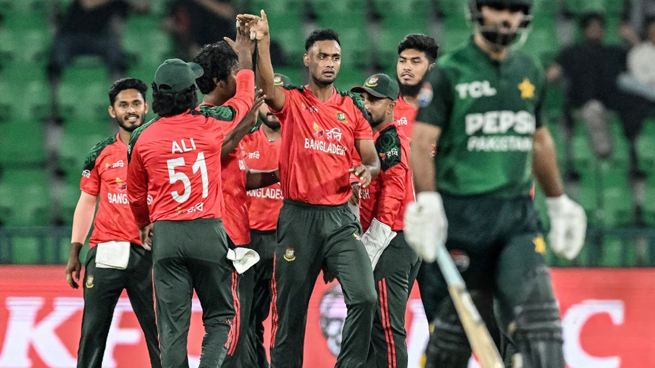 ৯ ম্যাচ পর টসে জিতে ফিল্ডিংয়ে বাংলাদেশ