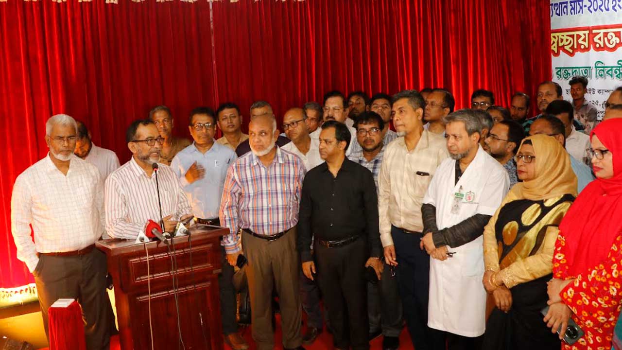 ‘জুলাই বিপ্লবের প্রেরণায় শিক্ষা-স্বাস্থ্য ও অর্থনীতিকে এগিয়ে নিতে হবে’