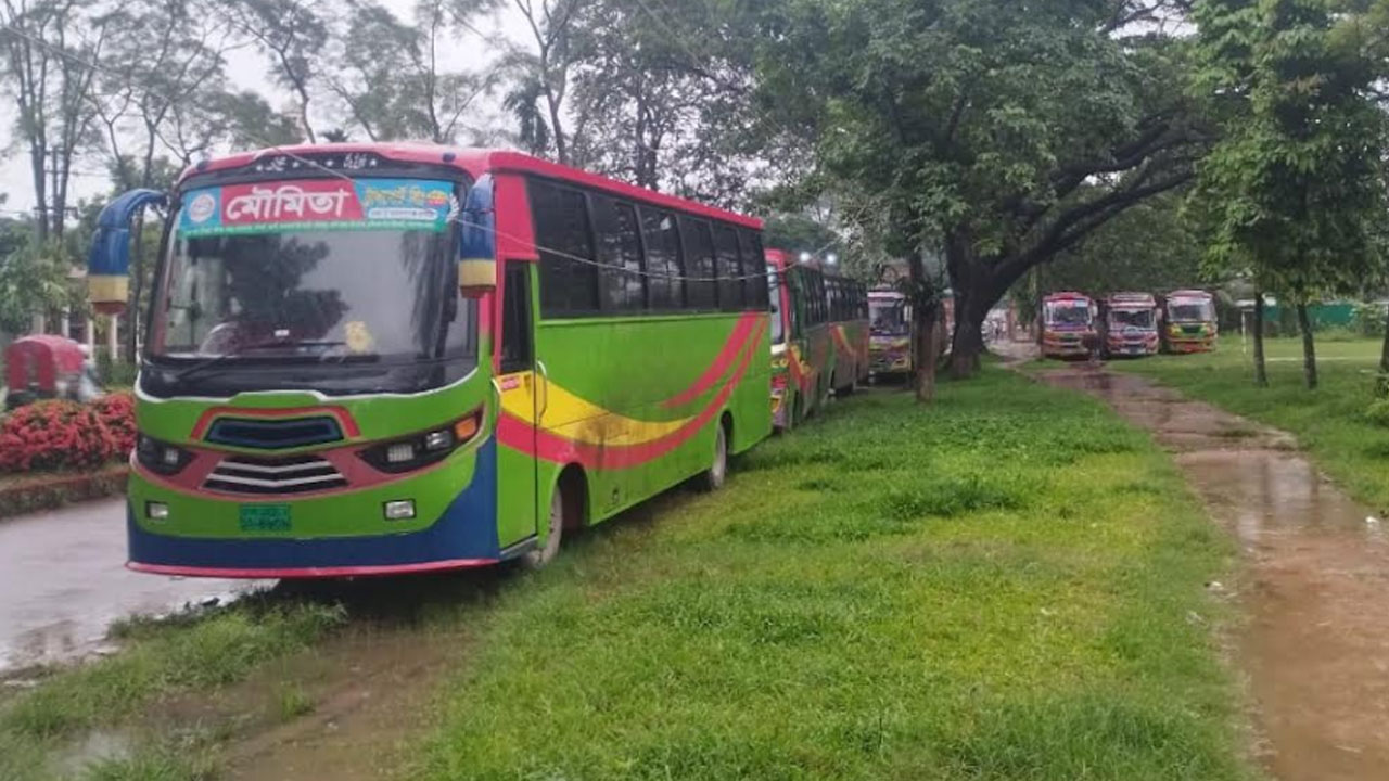 জাবিতে পাঁচ লাখ টাকা ক্ষতিপূরণ নিয়ে ছাড়া হলো আটক ১০টি বাস