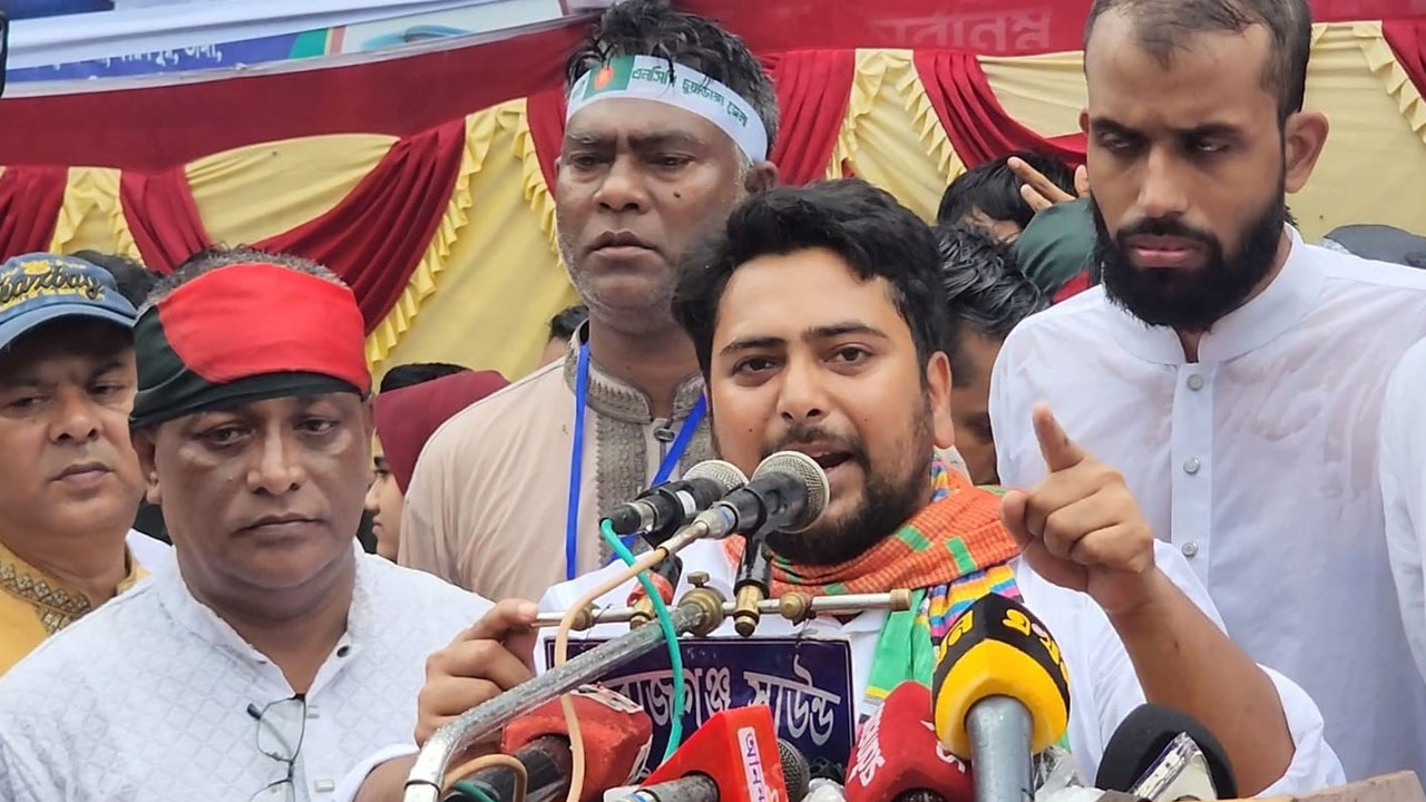 বিএসএফ খুনি বাহিনীতে পরিণত হয়েছে : নাহিদ ইসলাম