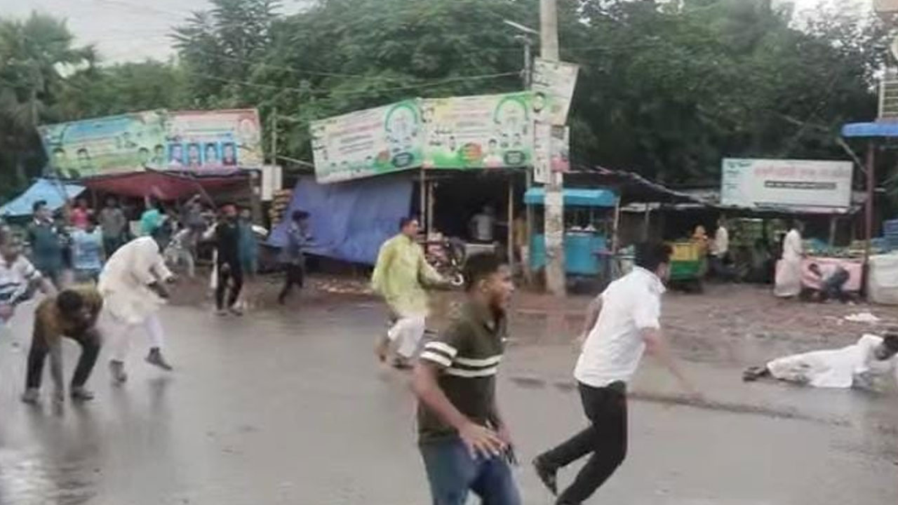 উপদেষ্টা আসিফের অনুসারীদের সঙ্গে বিএনপি সমর্থকদের পাল্টাপাল্টি ধাওয়া