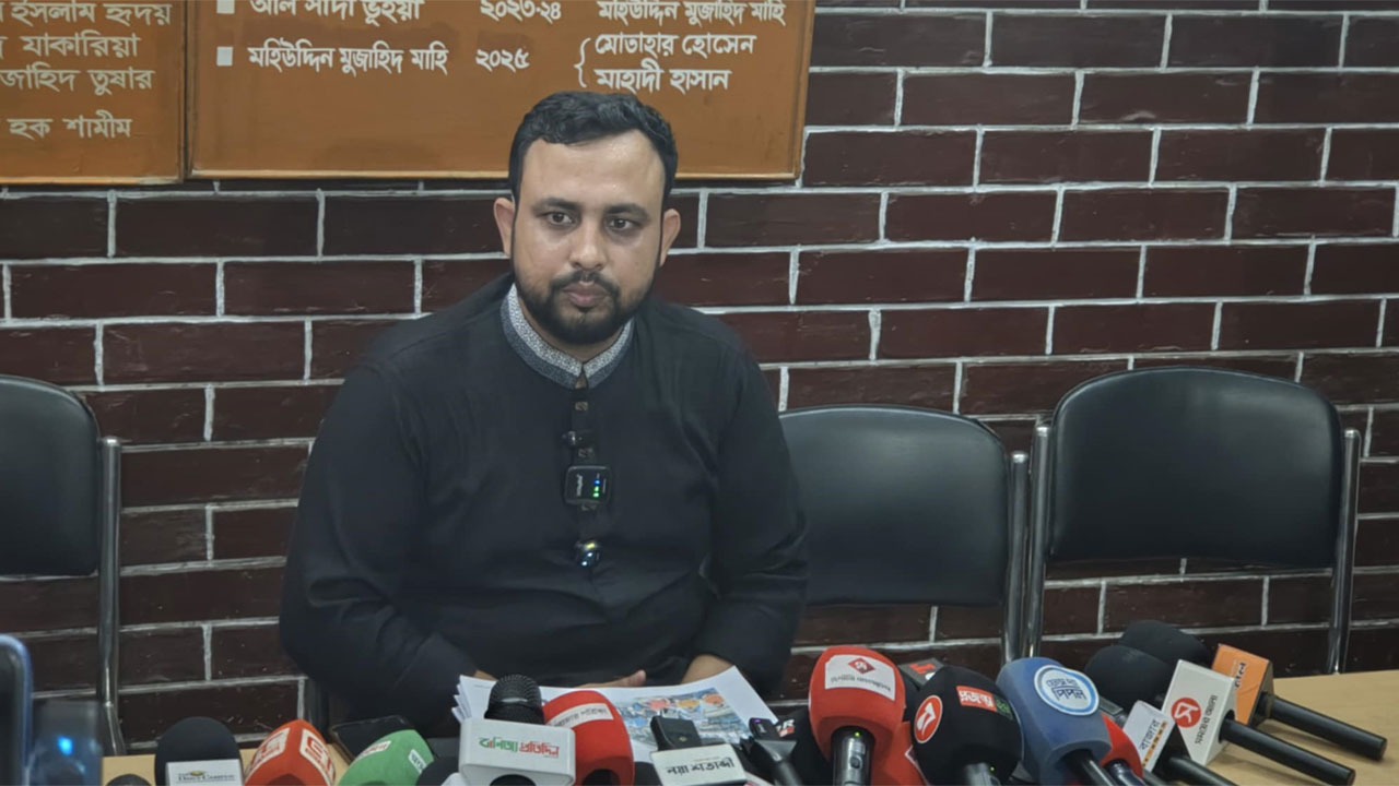 ‘দলের জন্য জীবনের সবকিছু বিসর্জন দেওয়ার মূল্য কেন পাবো না’