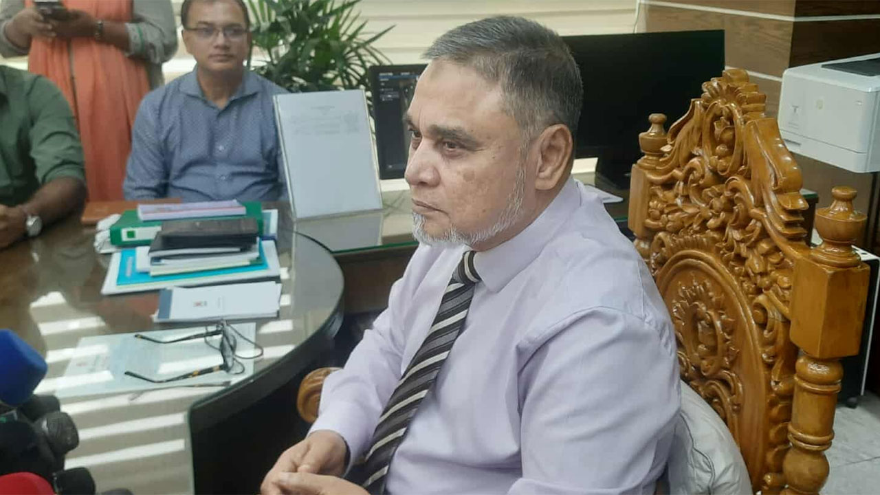 সেই একান্ত বৈঠকে কী বলেছিলেন প্রধান উপদেষ্টা, জানালেন সিইসি 