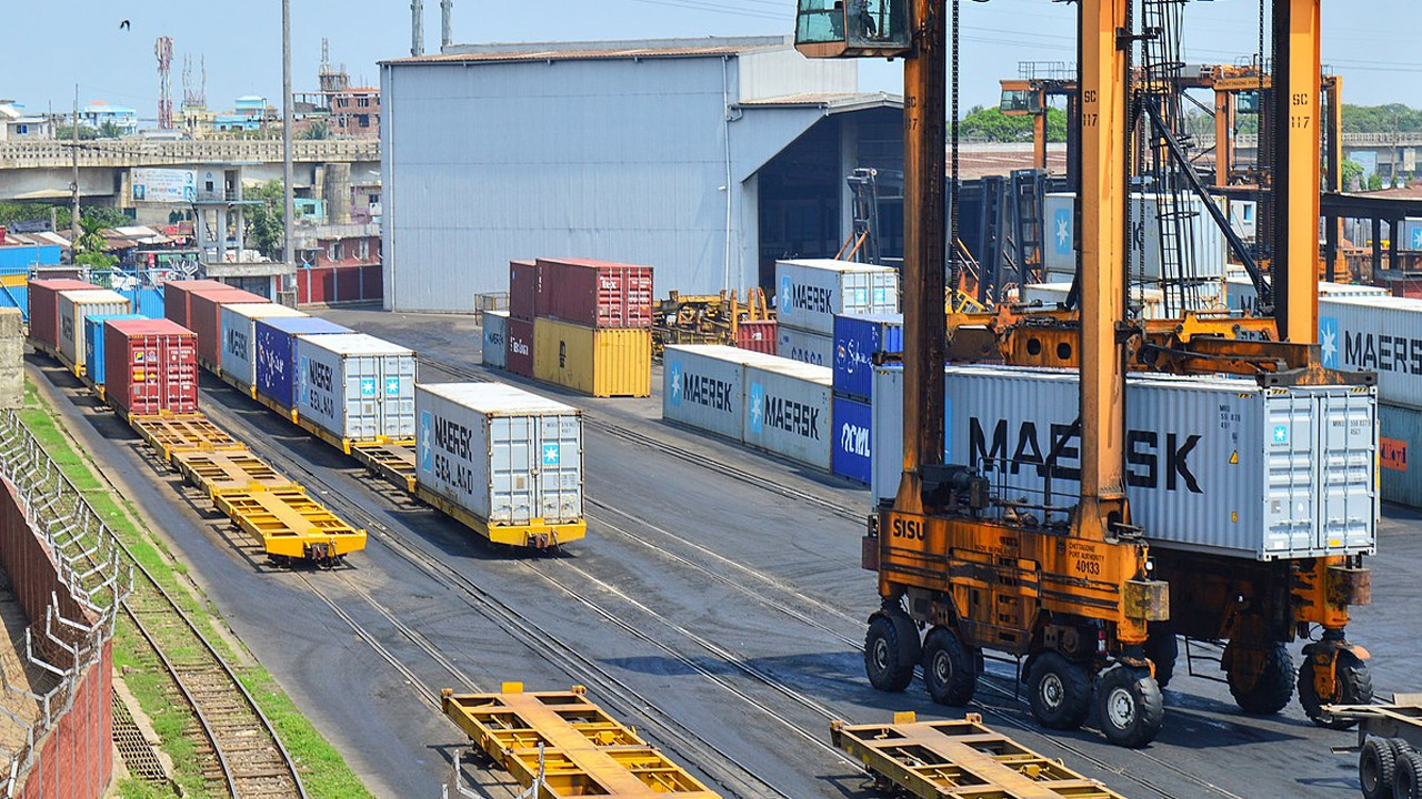 ২০২৪-২৫ অর্থবছরে রপ্তানি আয়ে প্রবৃদ্ধি ৮.৫৮ শতাংশ