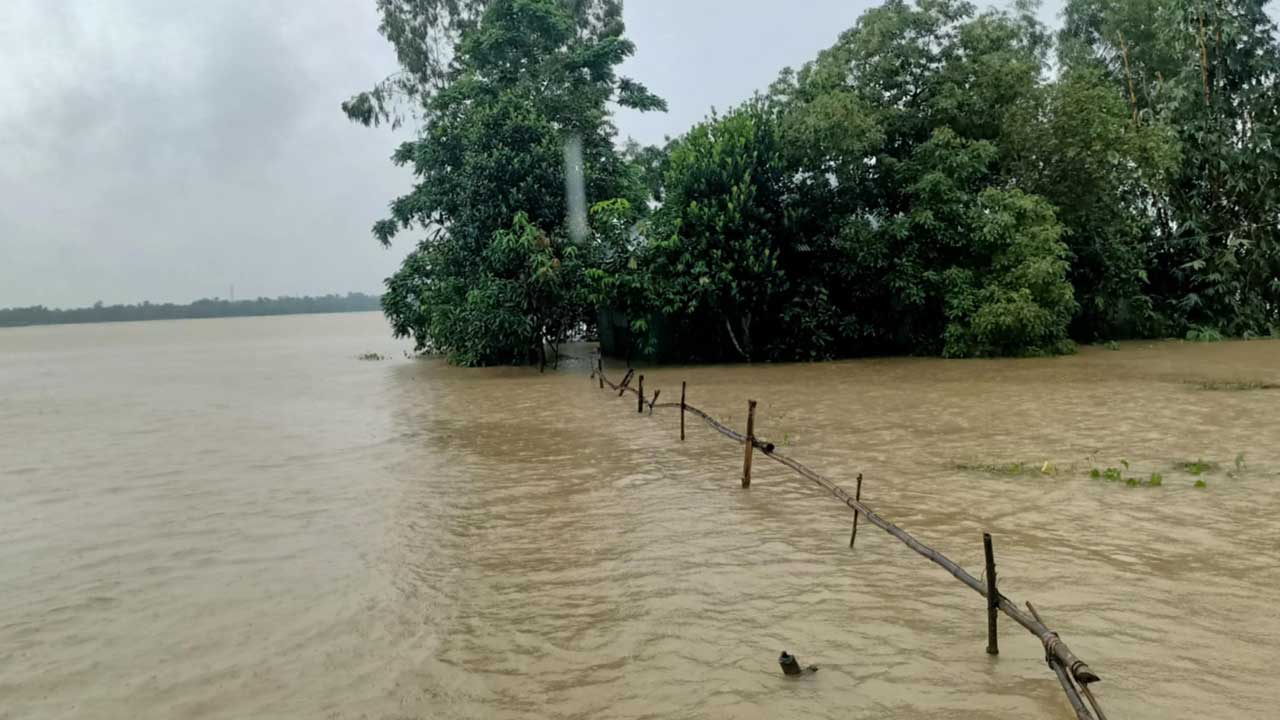 বন্যা পরিস্থিতি পর্যবেক্ষণে কুমিল্লা বোর্ড