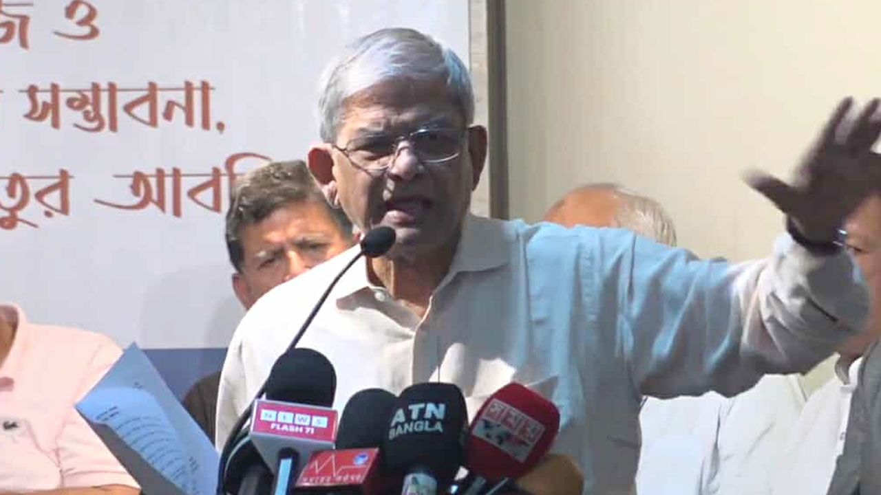 পদ্মা ব্যারেজ-দ্বিতীয় পদ্মা সেতু বাস্তবায়নে রাজনৈতিক অঙ্গীকার প্রয়োজন