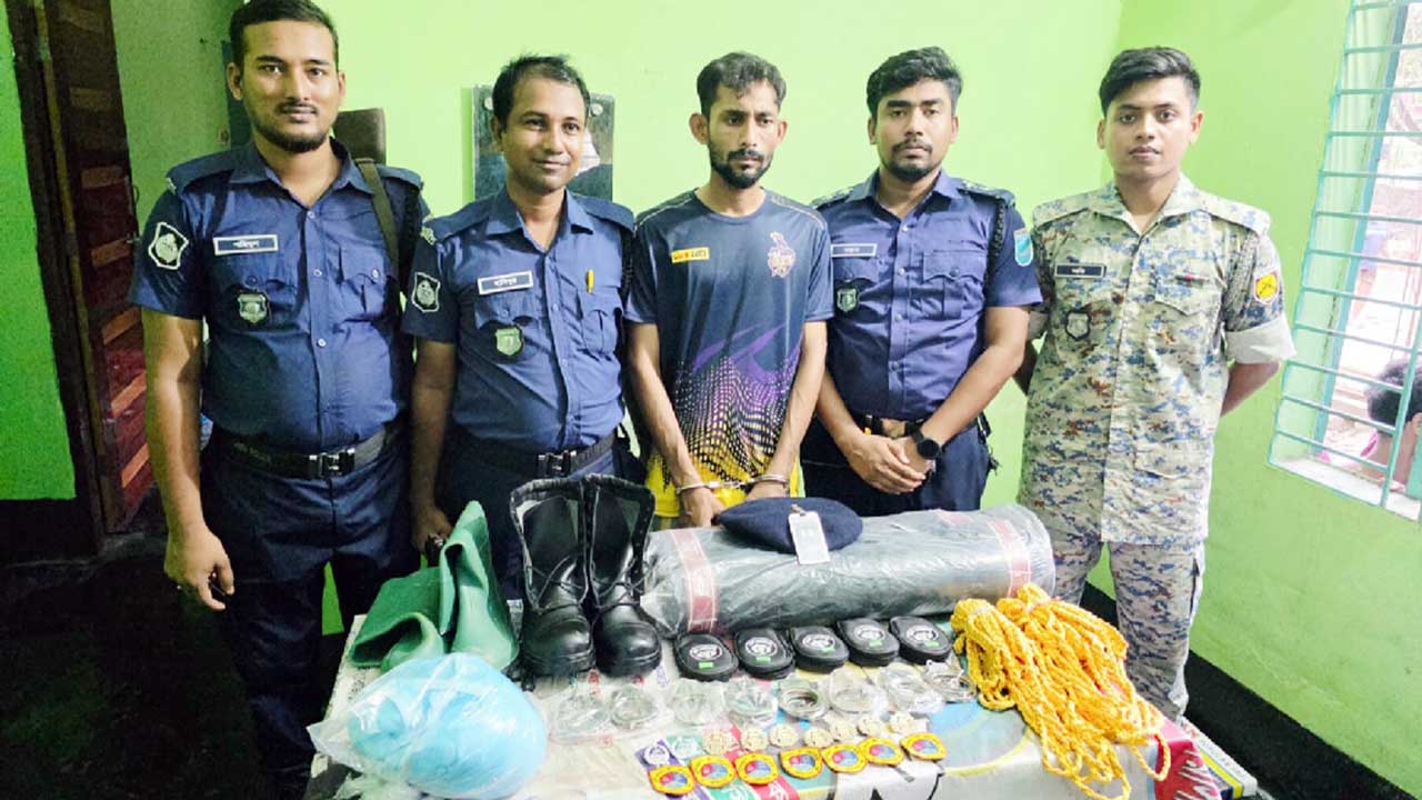 এ কেমন কারারক্ষী!