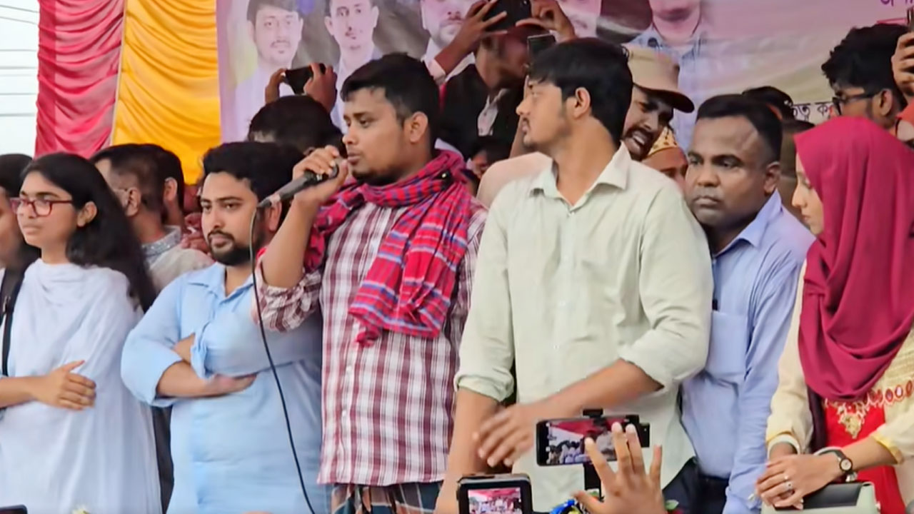 রাজনীতিবিদদের জন্য রাজনীতি কঠিন করে ছাড়ব : হাসনাত আবদুল্লাহ