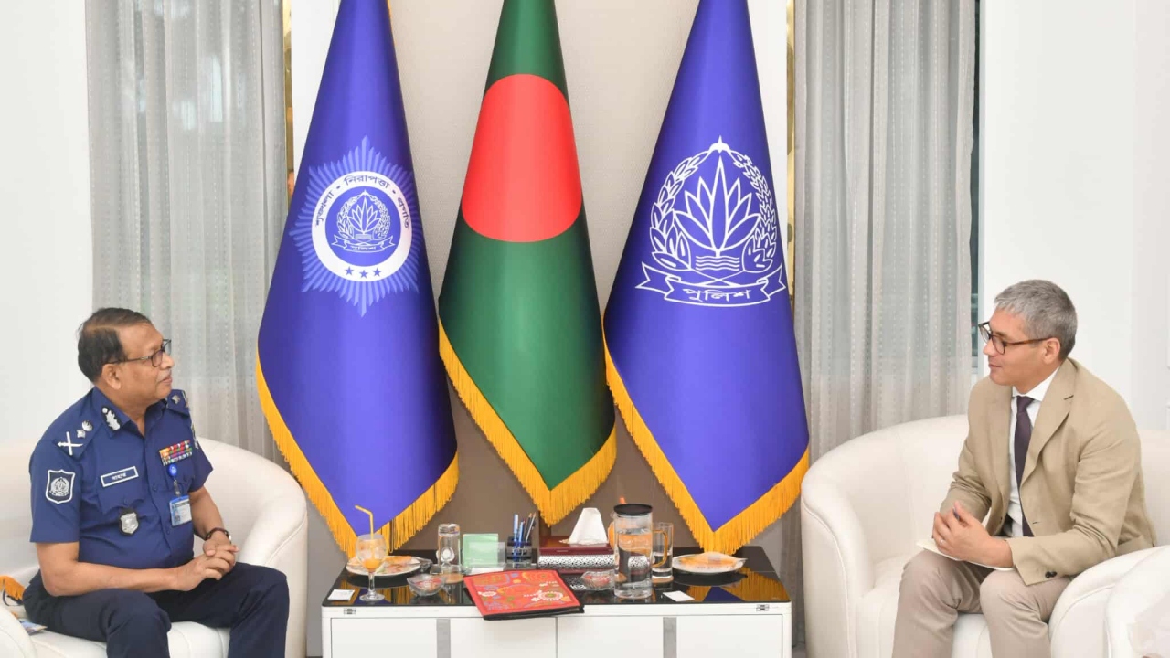 আইজিপির সঙ্গে ইউনেস্কো প্রতিনিধির সাক্ষাৎ