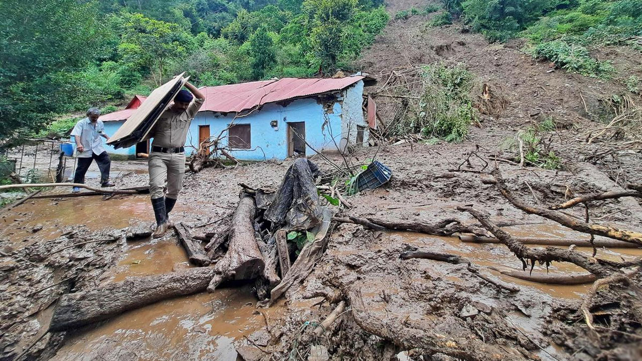 জলবায়ু পরিবর্তনে বিপর্যস্ত ভারত