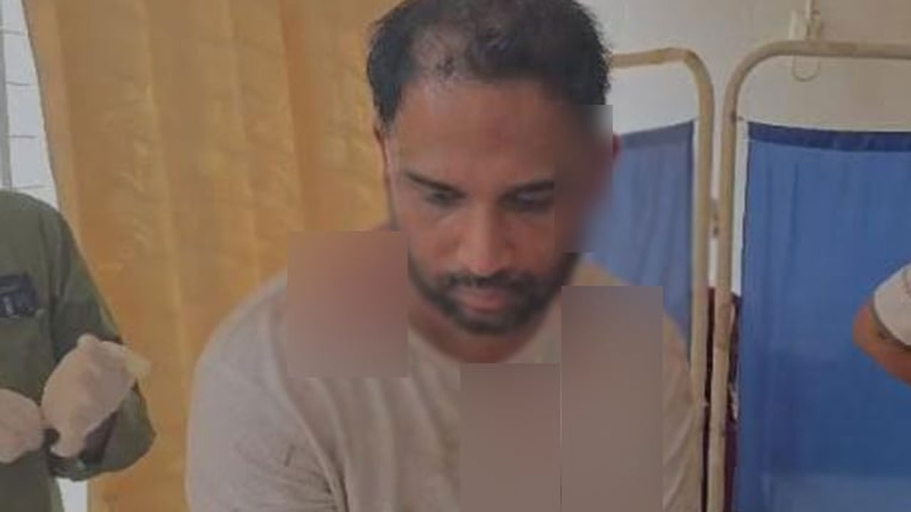 স্বেচ্ছাসেবক দলনেতার বিরুদ্ধে ক্লিনিকে ঢুকে চিকিৎসককে ছুরিকাঘাতের অভিযোগ