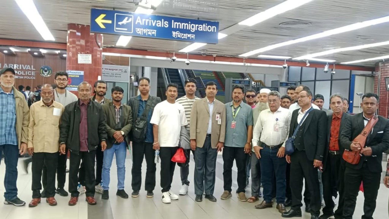 ইরান থেকে দেশে ফিরেছেন আরও ৩০ বাংলাদেশি