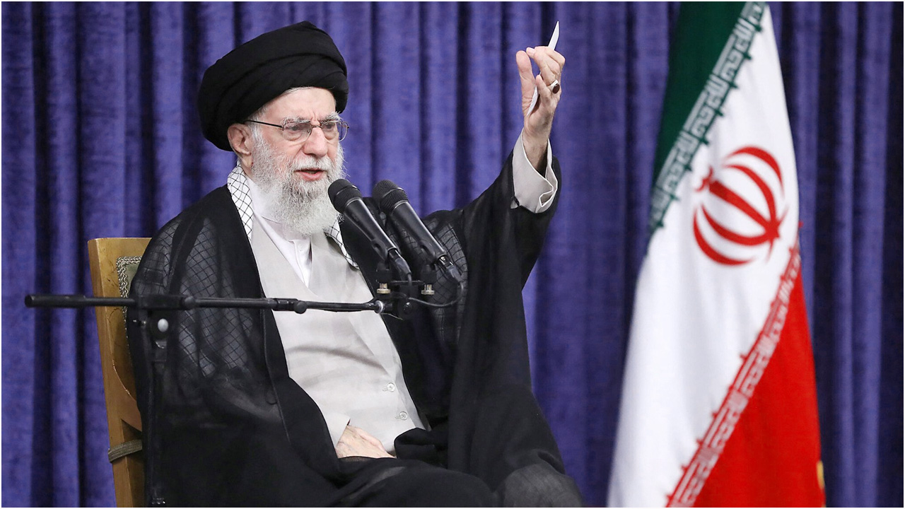 যে কোনও নতুন হামলার জবাব দিতে প্রস্তুত ইরান : খামেনি