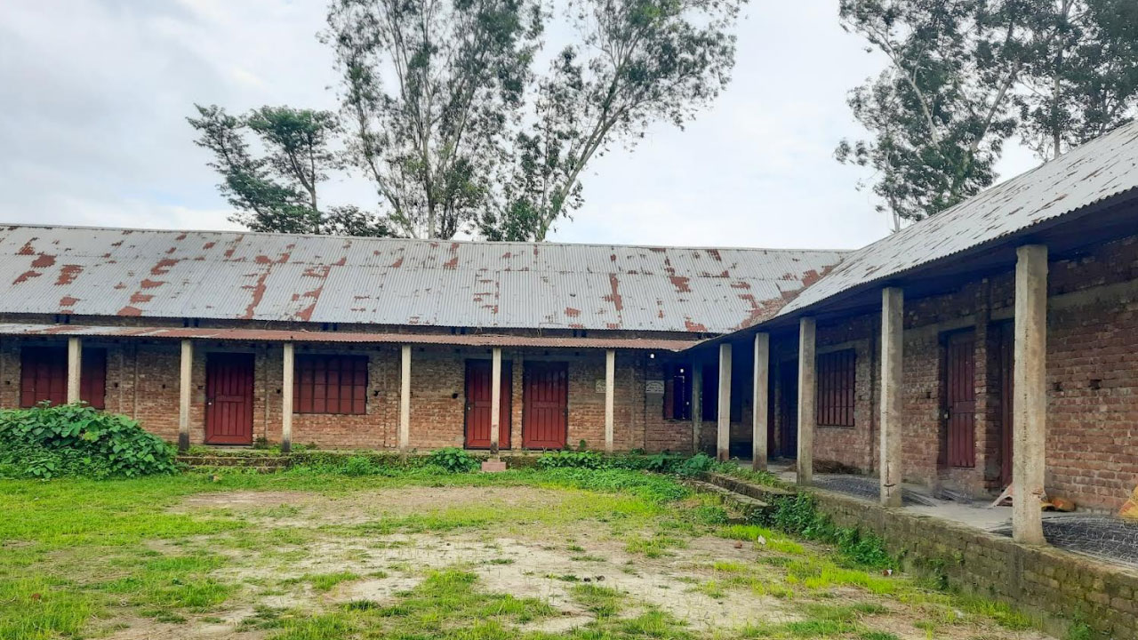 জামালপুরে ১০ বিদ্যালয়ের পাস করেনি কেউ