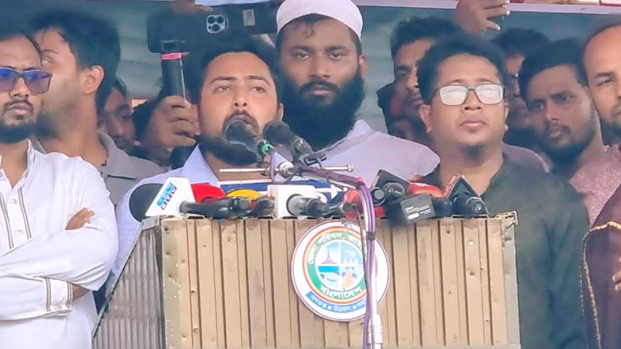 অভ্যুত্থান না হলে আপনারা নির্বাচনের স্বপ্নই দেখতে পারতেন না: নাহিদ ইসলাম