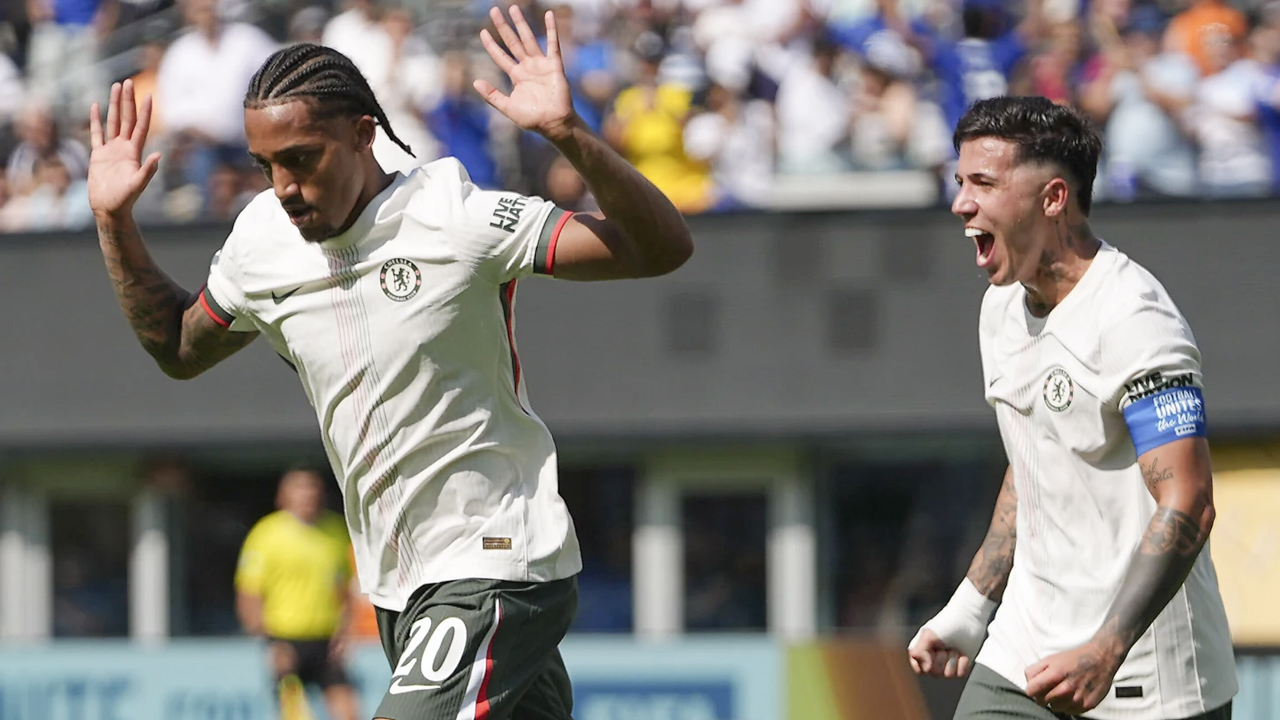 ব্রাজিলিয়ান তরুণের জোড়া গোলে ফাইনালে চেলসি