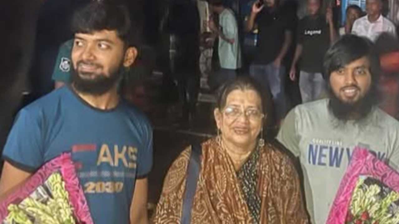 সাড়ে ৫ বছর পর মুক্তি পেলেন খুবির দুই শিক্ষার্থী