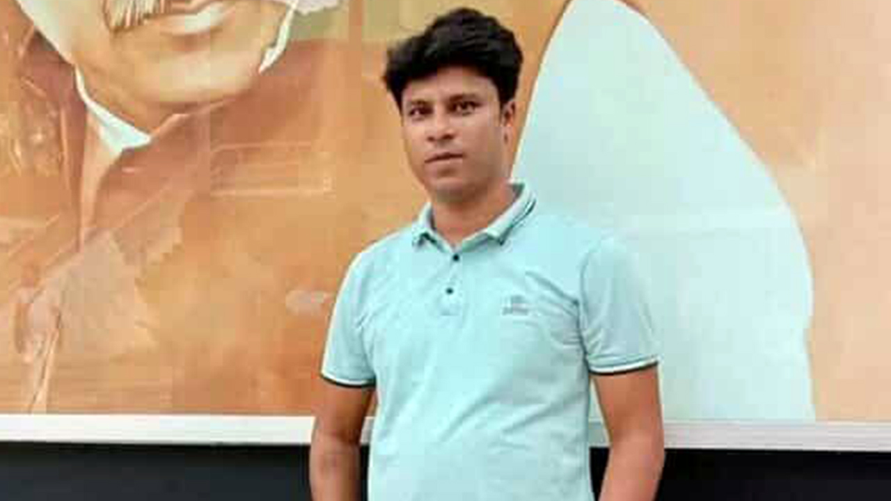 জুলাই বিপ্লব নিয়ে ফেসবুকে কটূক্তি করায় পুলিশ সদস্যকে ক্লোজড