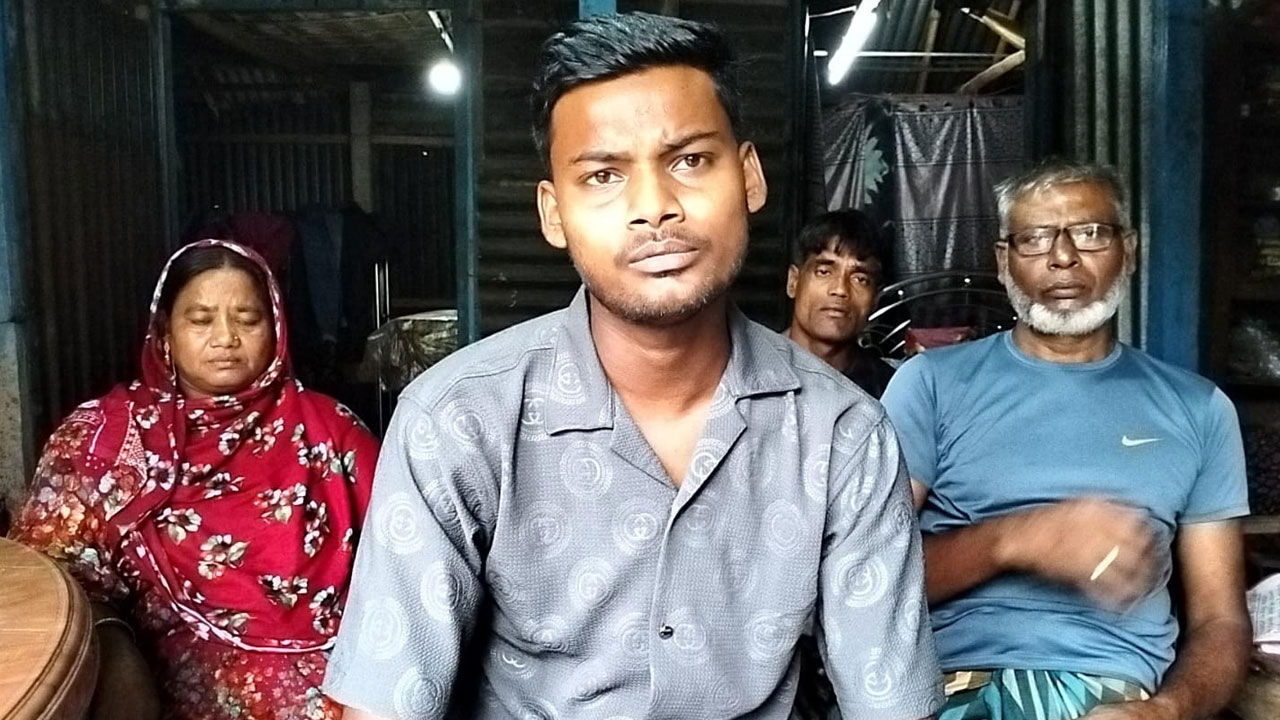 ‘খাবার দিতো না, তিনবেলা শুধু মারতো’