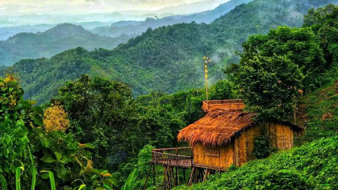 পর্যটকদের জন্য উন্মুক্ত লামার সব রিসোর্ট