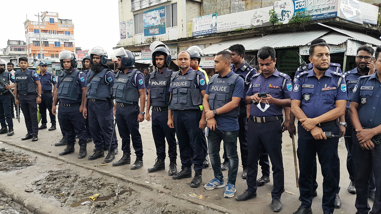 গোপালগঞ্জে এনসিপির ওপর হামলা, মাদারীপুরে নিরাপত্তা জোরদার