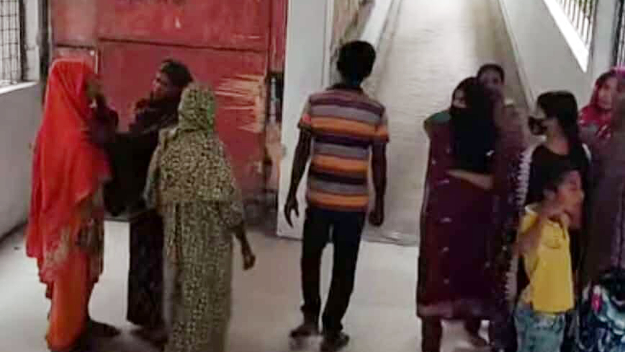 মাগুরায় বাস-ট্রাক সংঘর্ষে প্রাণ গেল এক চালকের