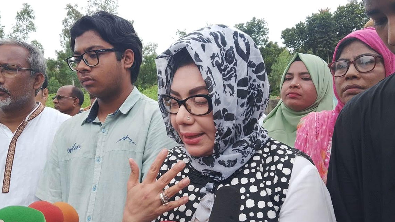 মাহেরীন নারী সমাজের জন্য গর্ব : আফরোজা আব্বাস