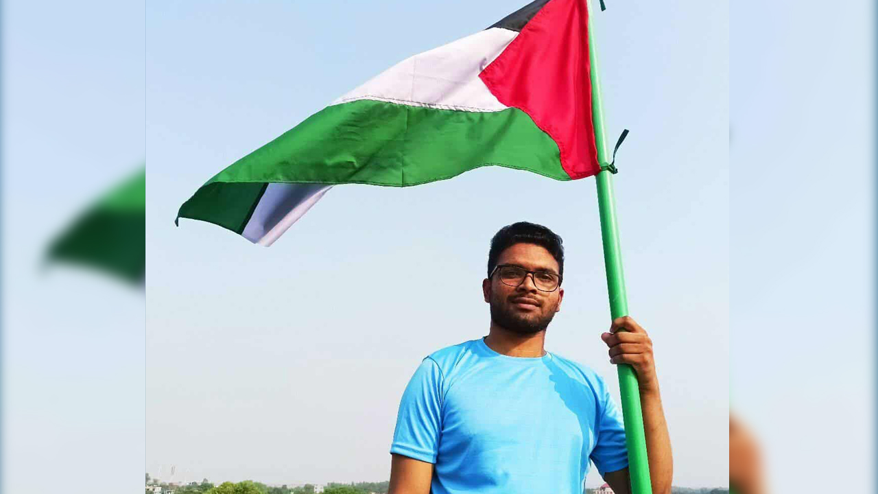 ভুলে হারায়নি স্বপ্ন, ঢাবিতে জায়গা করে নিলেন মাহফুজ