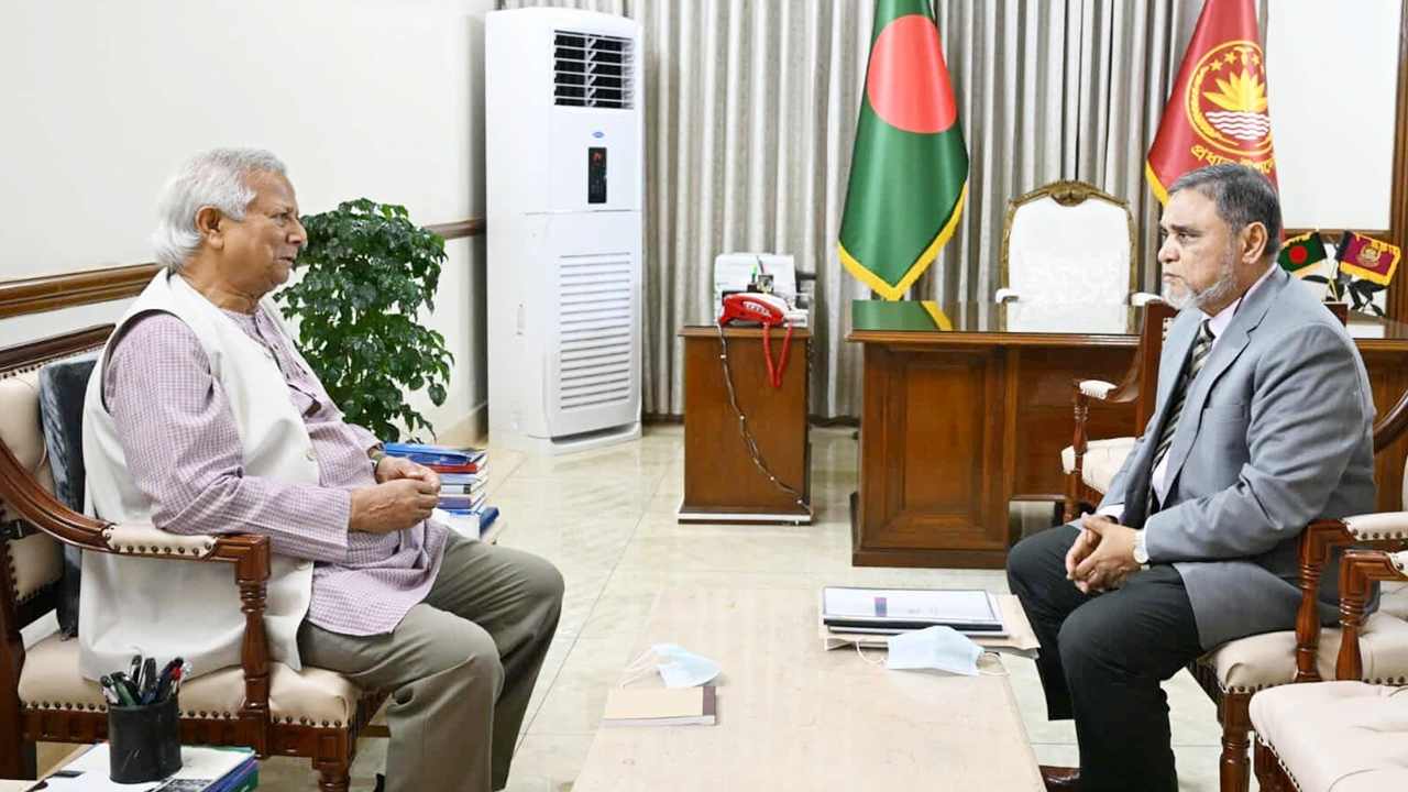 সেই একান্ত বৈঠকে কী বলেছিলেন প্রধান উপদেষ্টা, জানালেন সিইসি 