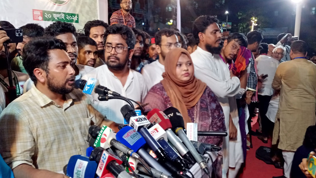 কক্সবাজারে নাসীরুদ্দীন পাটওয়ারী সত্য উন্মোচন করেছেন : নাহিদ 