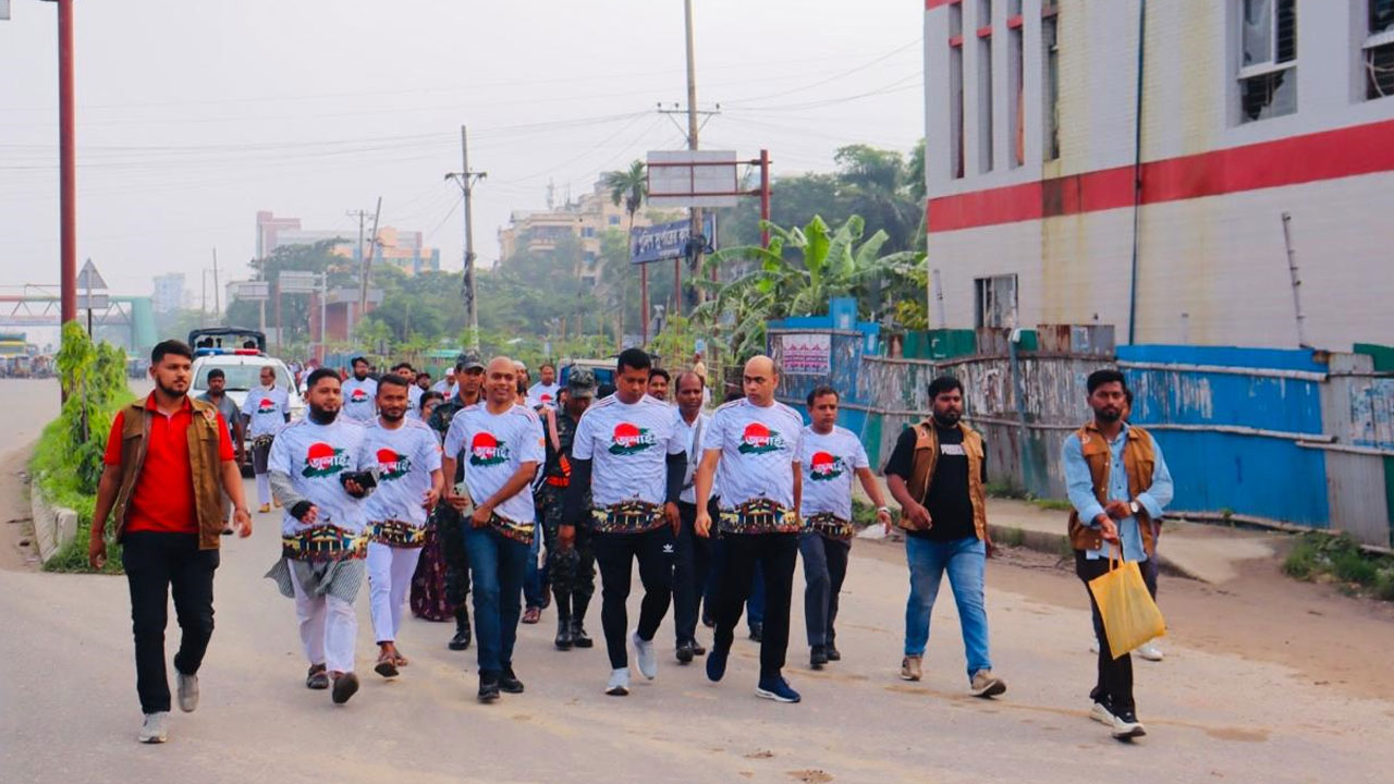 জুলাই বিপ্লবের বার্ষিকীতে নারায়ণগঞ্জে প্রতীকী ম্যারাথন