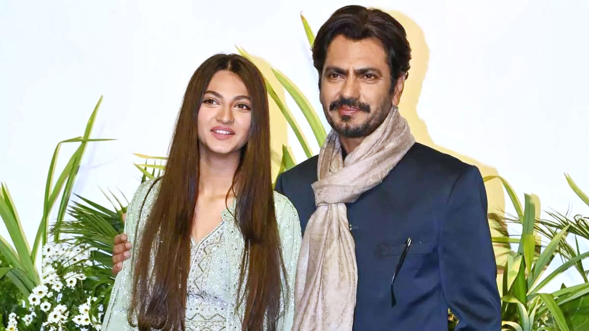 ১৫ বছর বয়সেই অভিনয়ের জাদুতে দর্শকদের মন জয় নওয়াজ কন্যার