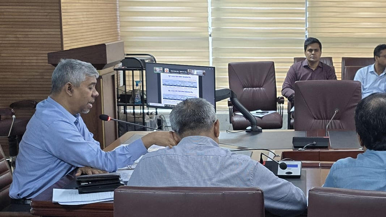 রাজস্ব আদায় বৃদ্ধিতে মাঠপর্যায়ে নজরদারির নির্দেশনা এনবিআর চেয়ারম্যানের