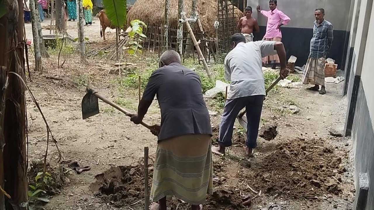 রামগঞ্জ ট্র্যাজেডি, ১২ বছর পর কবর খুঁড়ে মরদেহ উত্তোলন