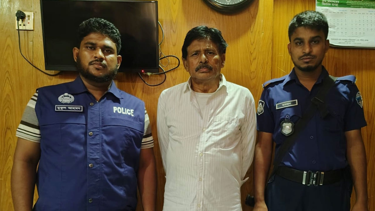 ককটেলসহ শ্বশুরবাড়ি থেকে আ.লীগ নেতা আটক