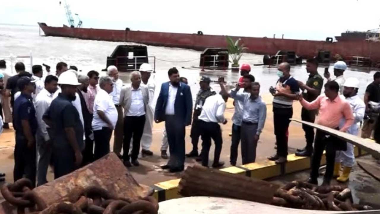 গ্রিন শিপইয়ার্ড না হলে জাহাজভাঙা কারখানা বন্ধ করে দিতে হবে