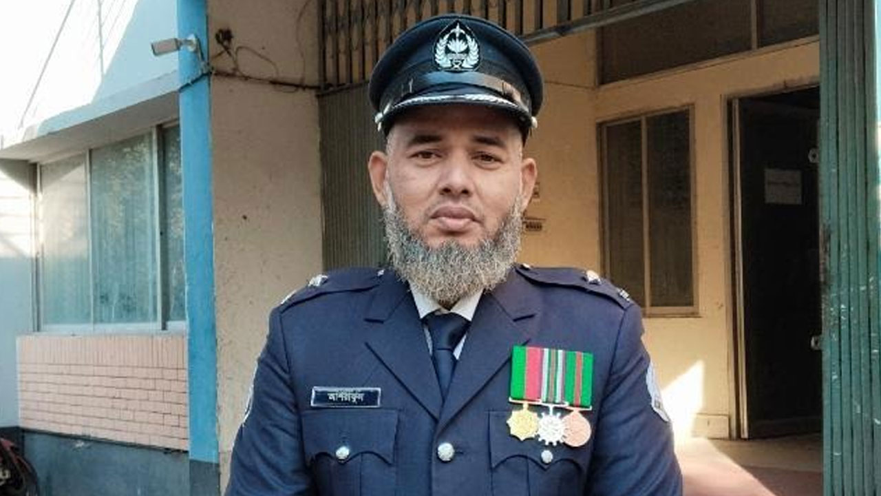 সাংবাদিককে গালিগালাজ ও গ্রেপ্তারের নির্দেশ : ওসির অপসারণ দাবি আরপিইউজের