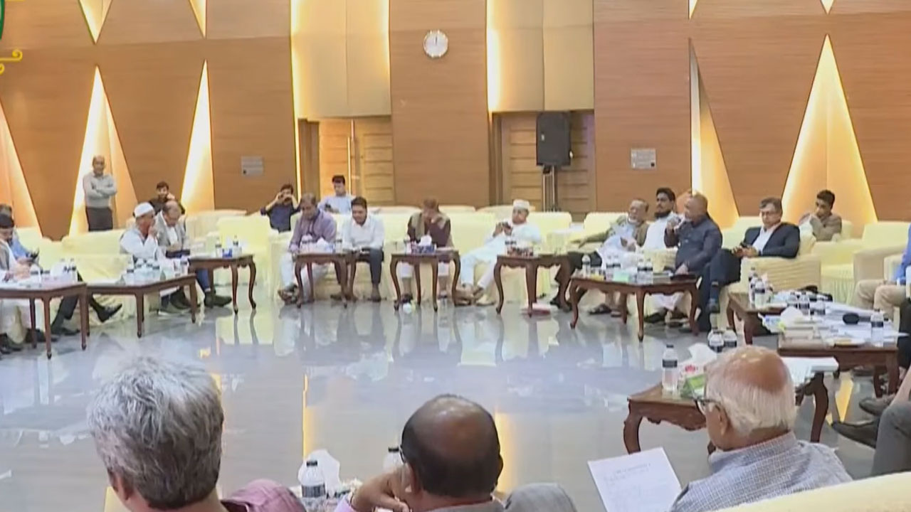 ঐকমত্য কমিশনের বৈঠক থেকে তিন দলের ‘ওয়াকআউট’