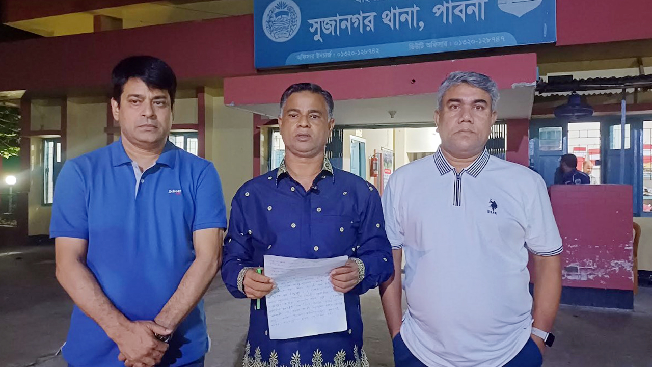 পাবনায় দুই গ্রুপের সংঘর্ষের ঘটনা তদন্তে বিএনপির কেন্দ্রীয় প্রতিনিধি দল